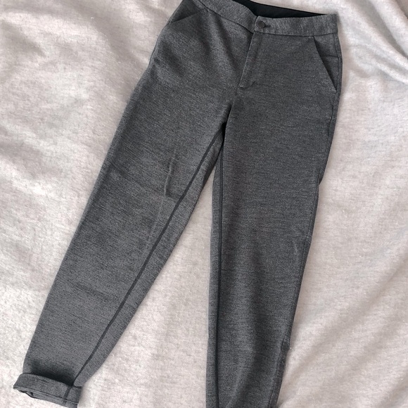 Lululemon City Trek Trouser II - Heathered Grey - Picture 2 of 8